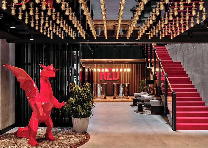 Hotel familiar: Radisson RED Hotel&Radisson RED Apartments, Kraków